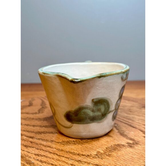 Hand Painted Louisville Stoneware Co Vintage Ceramic Creamer Grape Motif Harvest - Picture 2 of 10